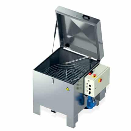 Friteuse professionnelle avec couvercle ouvert